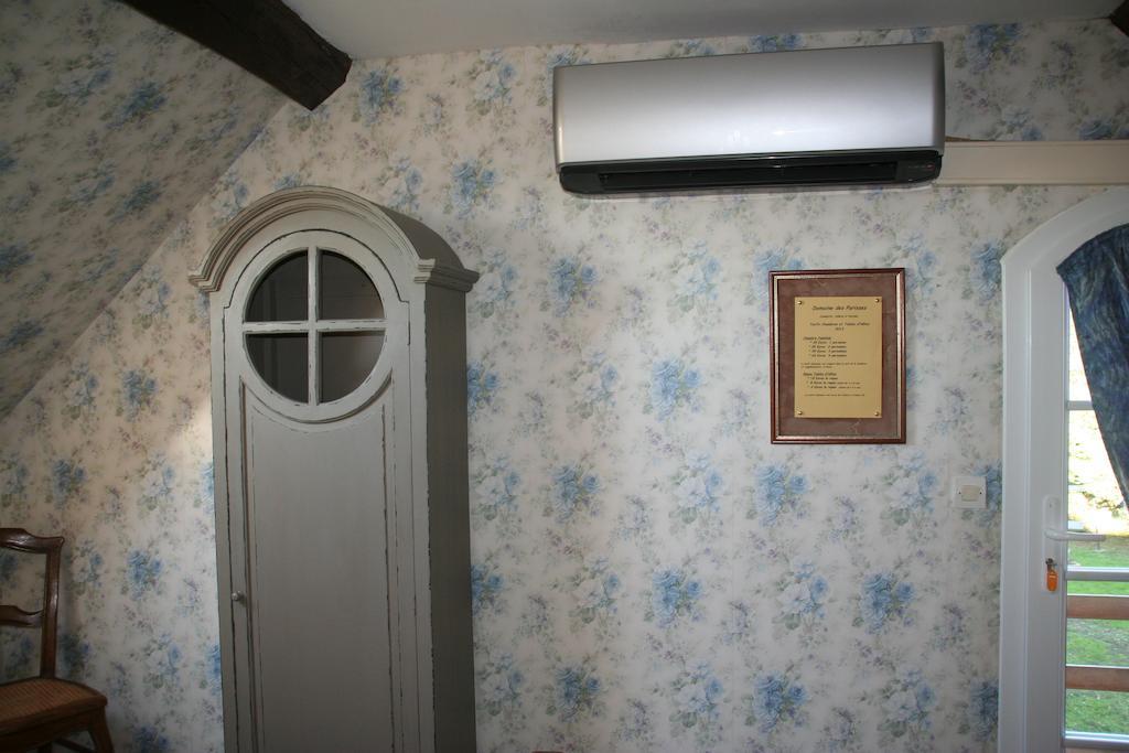 Domaine Des Parisses - Chambres D'Hotes Gennetines Bilik gambar